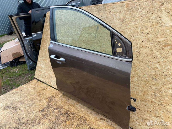 Дверь передняя правая Kia Sportage 4 2016-2022