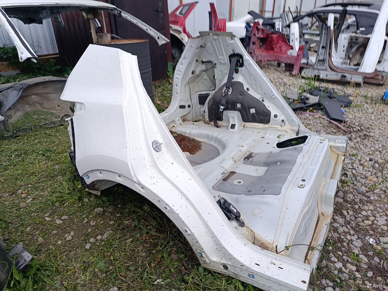 Крыло заднее правое четверть Kia Sportage 4 QL