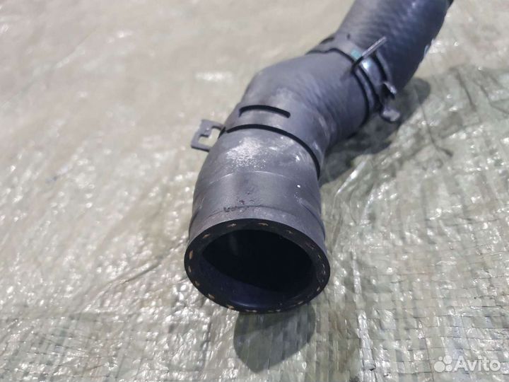 Верхний патрубок радиатора is250 is350 Lexus