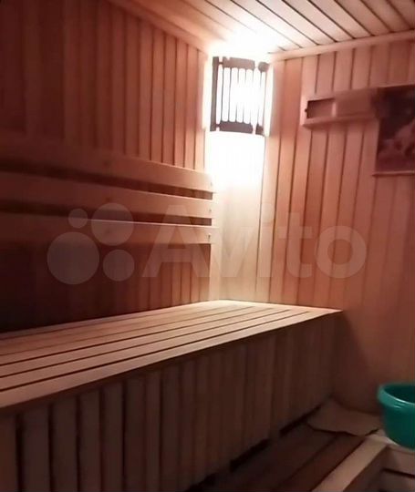 Дом 93 м² на участке 4 сот.