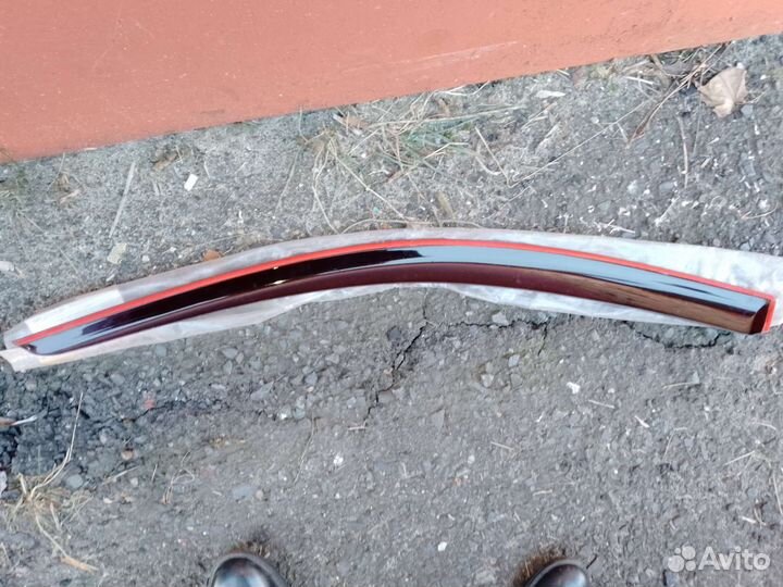 Ветровик-Дефлектор на lanos