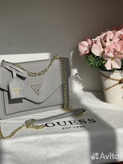 Сумка guess новая