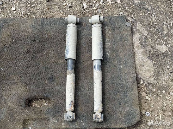 Задние амортизаторы renault fluence