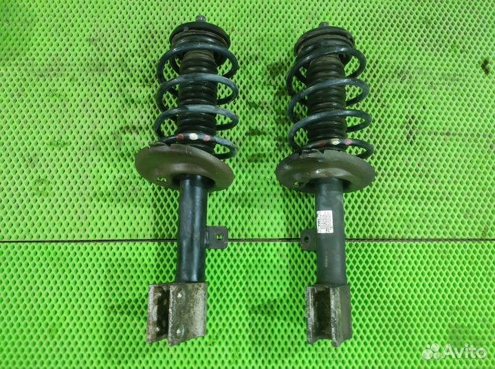 Peugeot 308 Амортизатор передний (в сборе)