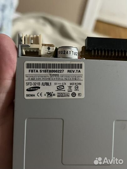 Дисковод samsung SFD 321B