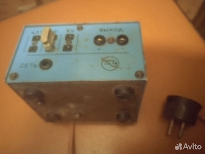 Стабилизированный блок питания для радиотехники