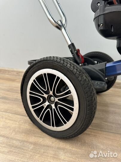 Детский трехколесный велосипед с ручкой