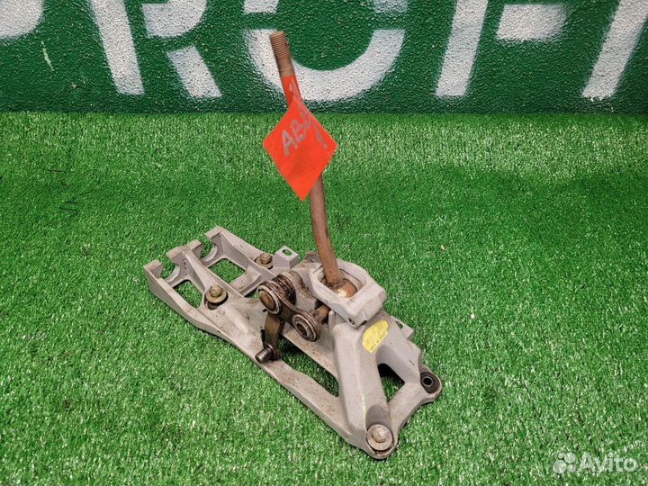 Кулиса кпп на Toyota Avensis 1