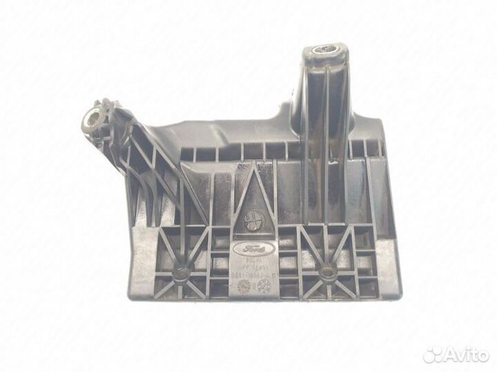 Крепление аккумулятора Ford Mondeo 4 1.6 TI kgba