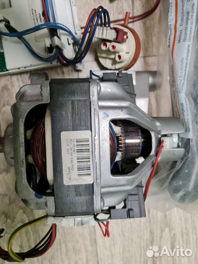 Запчасти для стиральной машины Hotpoint Ariston