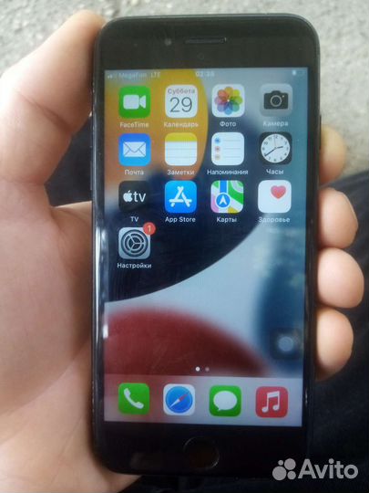 Телефон iPhone 7