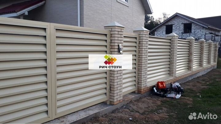 Забор жалюзи металлические