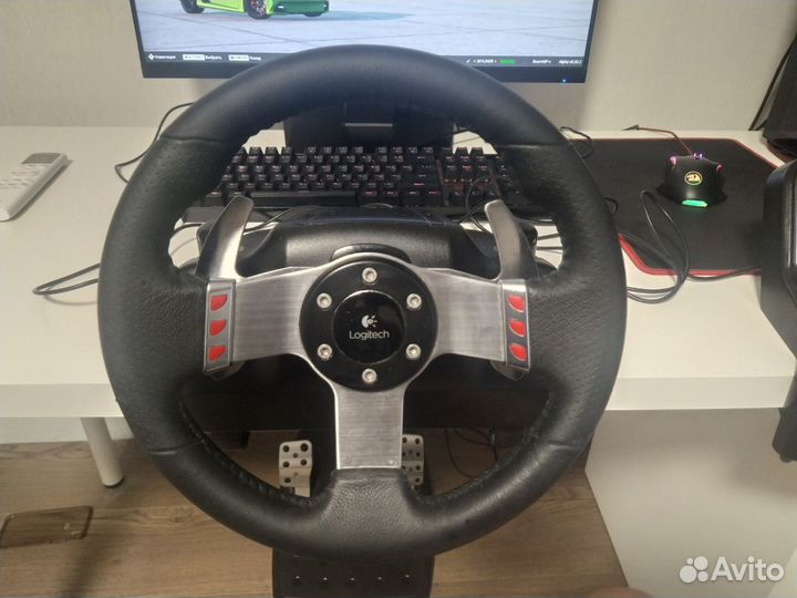 Игровой руль Logitech g27