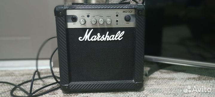 Комбо усилитель и электро гитара