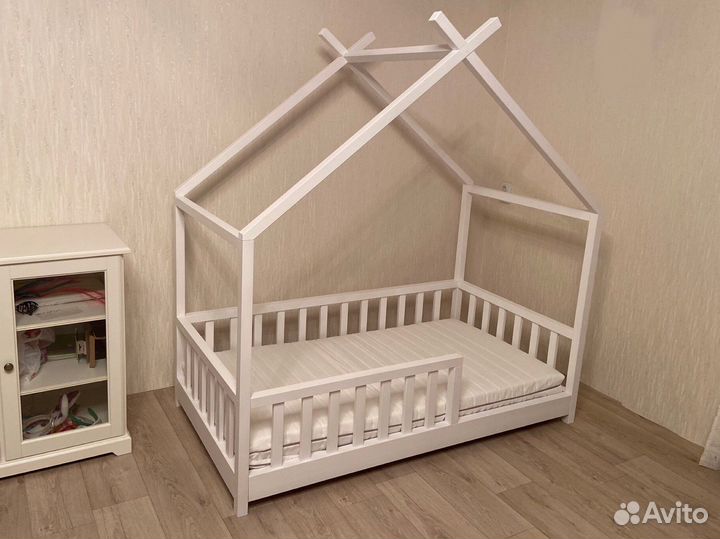 Детская кроватка домик под заказ