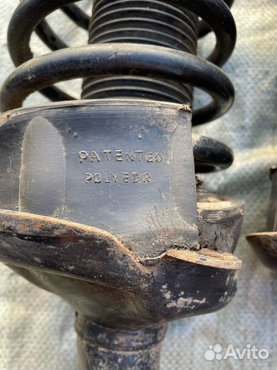 Амортизатор передний VW Passat B3