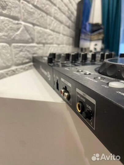 Dj контролер Pioneer DDJ - 400