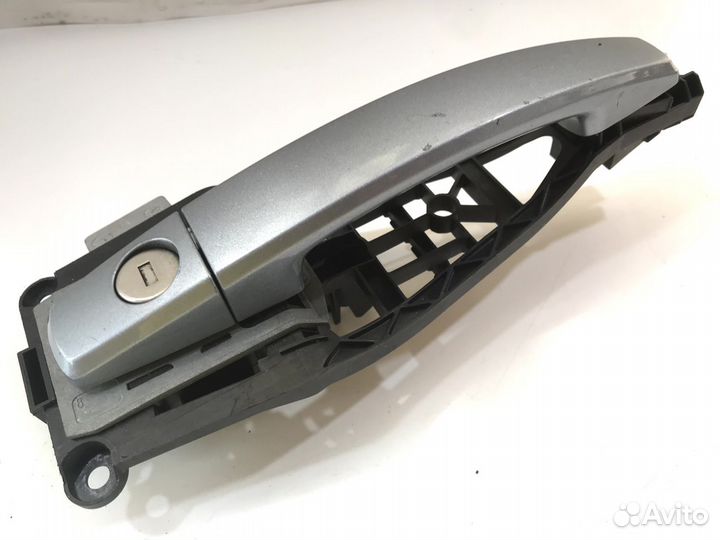 Ручка передняя правая Opel Astra H