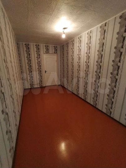 3-к. квартира, 56 м², 1/5 эт.