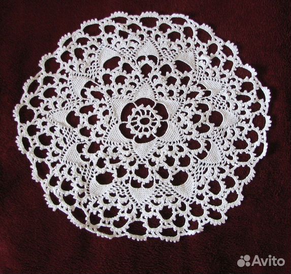 Салфетка, связанная крючком. Ручная работа