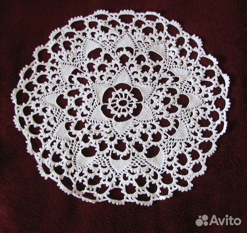 Салфетка, связанная крючком. Ручная работа