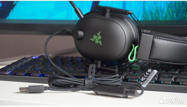 Игровые наушники Razer blackshark v2