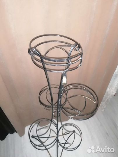 Подставка, стойка для цветов