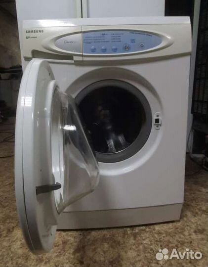 Стиральная машина 