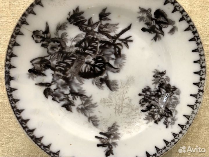 Тарелка Кузнецов 19 век
