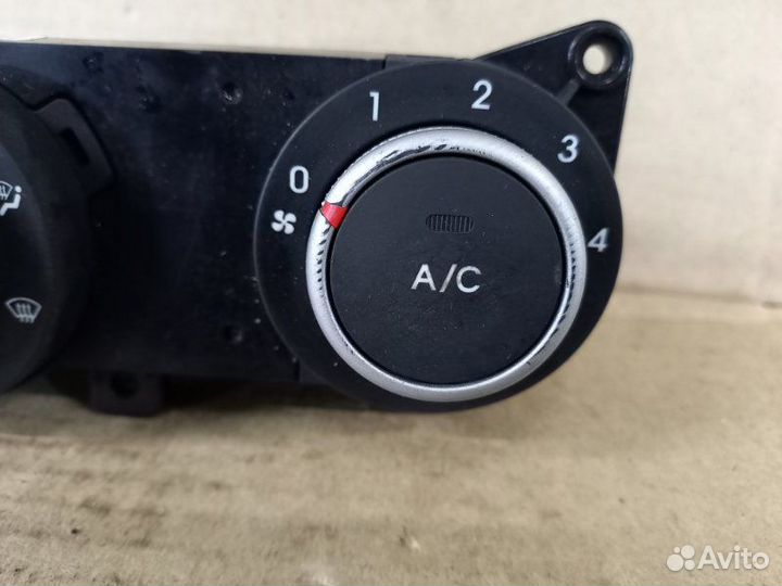 Блок управления климат-контролем Kia Ceed