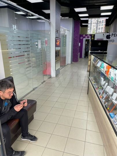 Аренда под ателье,химчистку,маникюр,массаж