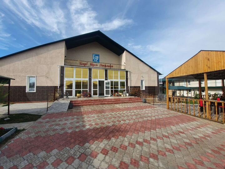 Дом 400 м² на участке 25 сот.