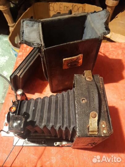 Старинный фотоопарат