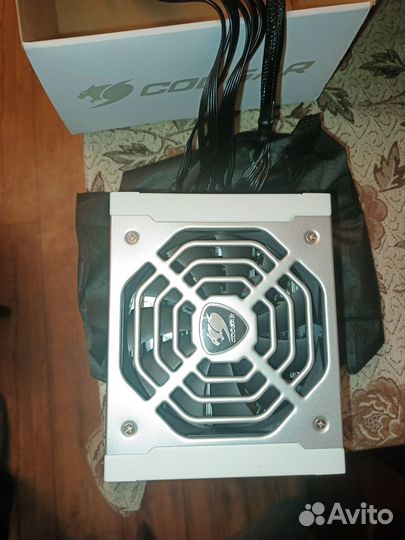 Блок питания Cougar polar 1050 Белый