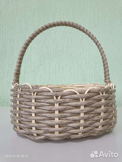 Корзинка плетенная