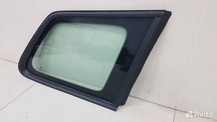 Стекло кузовное глухое правое Skoda Kodiaq 2016