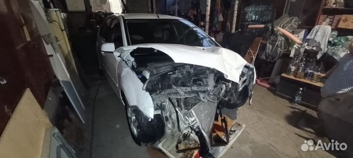 Ford Focus 1.6 МТ, 2007, битый, 200 000 км