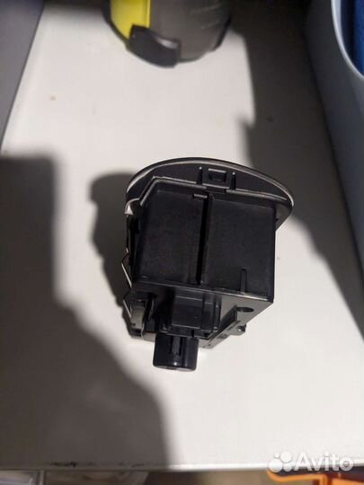 Блок управления светом volvo P3 30739412