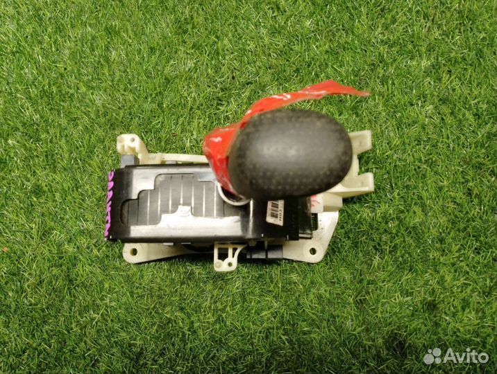 Селектор АКПП Hyundai Elantra HD