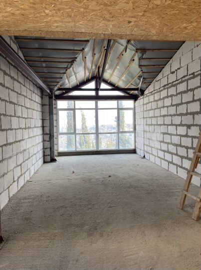 3-к. квартира, 124 м², 3/3 эт.