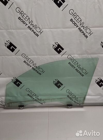 Стекло двери переднее правое Mitsubishi RVR GA3W