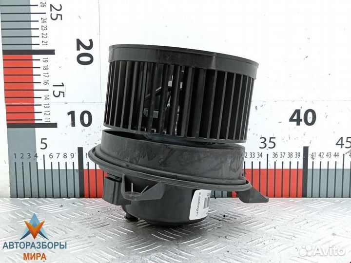 Моторчик печки Ford Focus рест. 2003 1111936