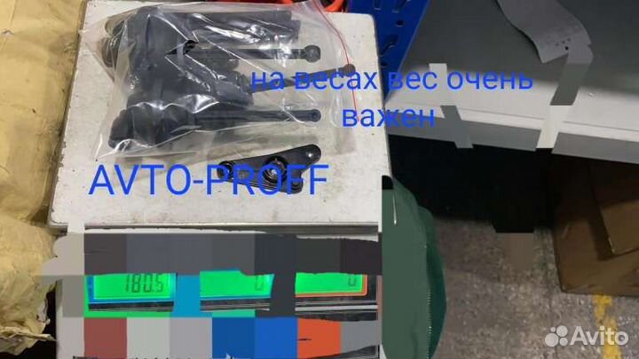 Впускной колектор А 272 140 24 01 для Мерседес