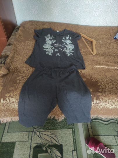 Костюм женский летний футболка и бриджы