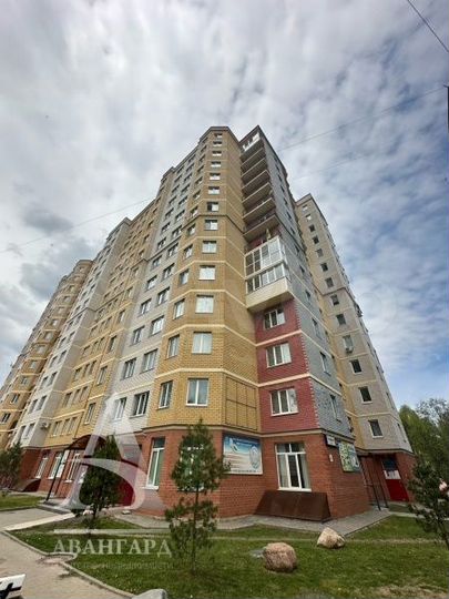 2-к. квартира, 81 м², 13/14 эт.