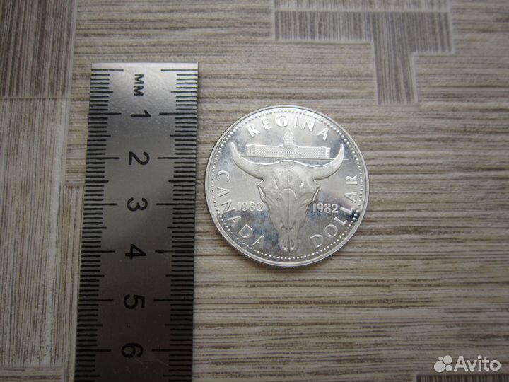 Канада 1 доллар 1982 год серебро