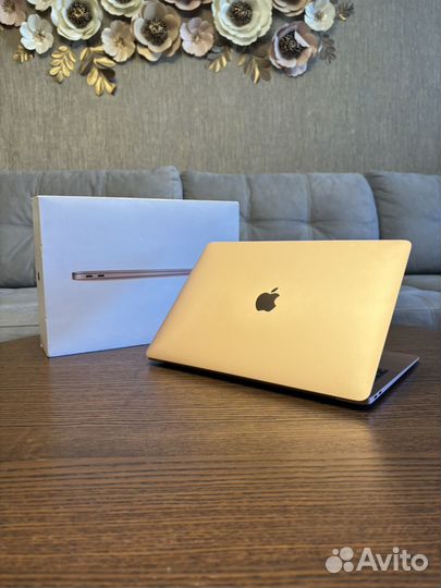 Apple MacBook Air 13