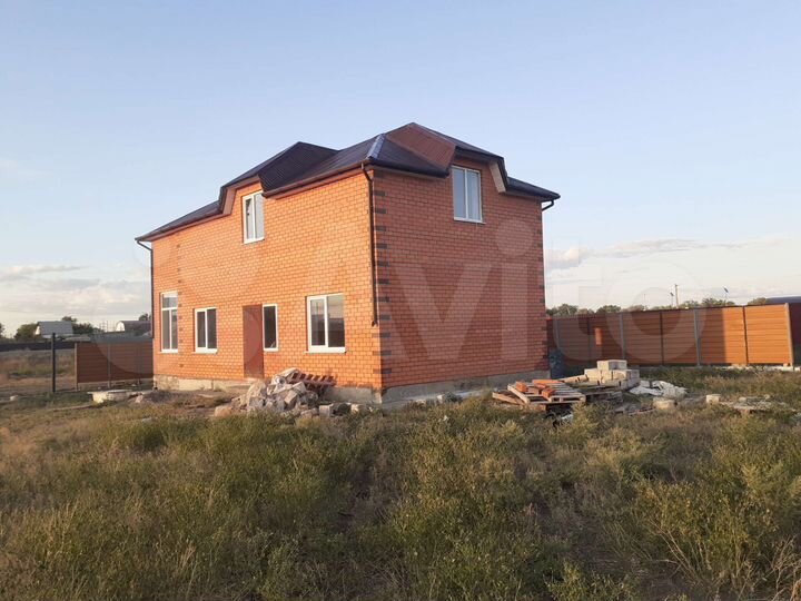 Дом 135,3 м² на участке 8 сот.