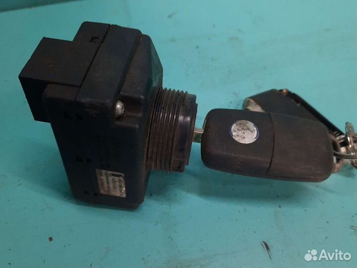 Замок зажигания Volkswagen Touareg