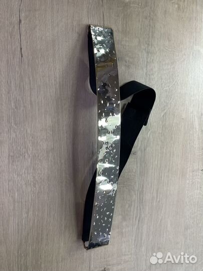 Пояс на резинке с золотой вставкой из металла